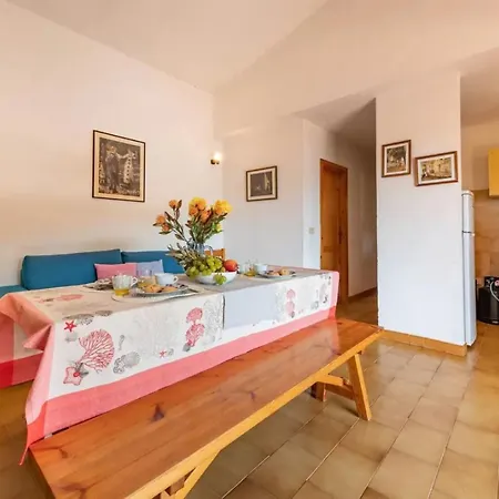 Cozy 150 M From Pittulongu *